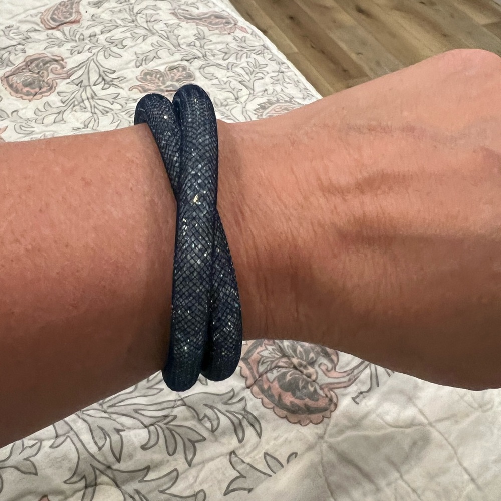 Swarovski Double Cuff Crystal Bracelet. Size M Navy in color